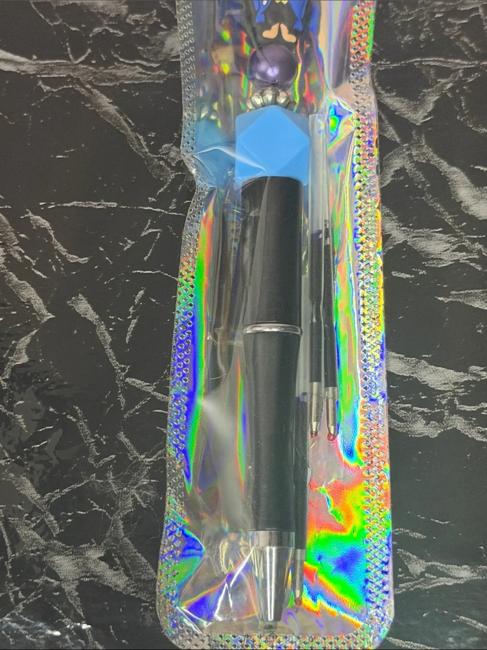 Beast focal bead pen Black and blue ink